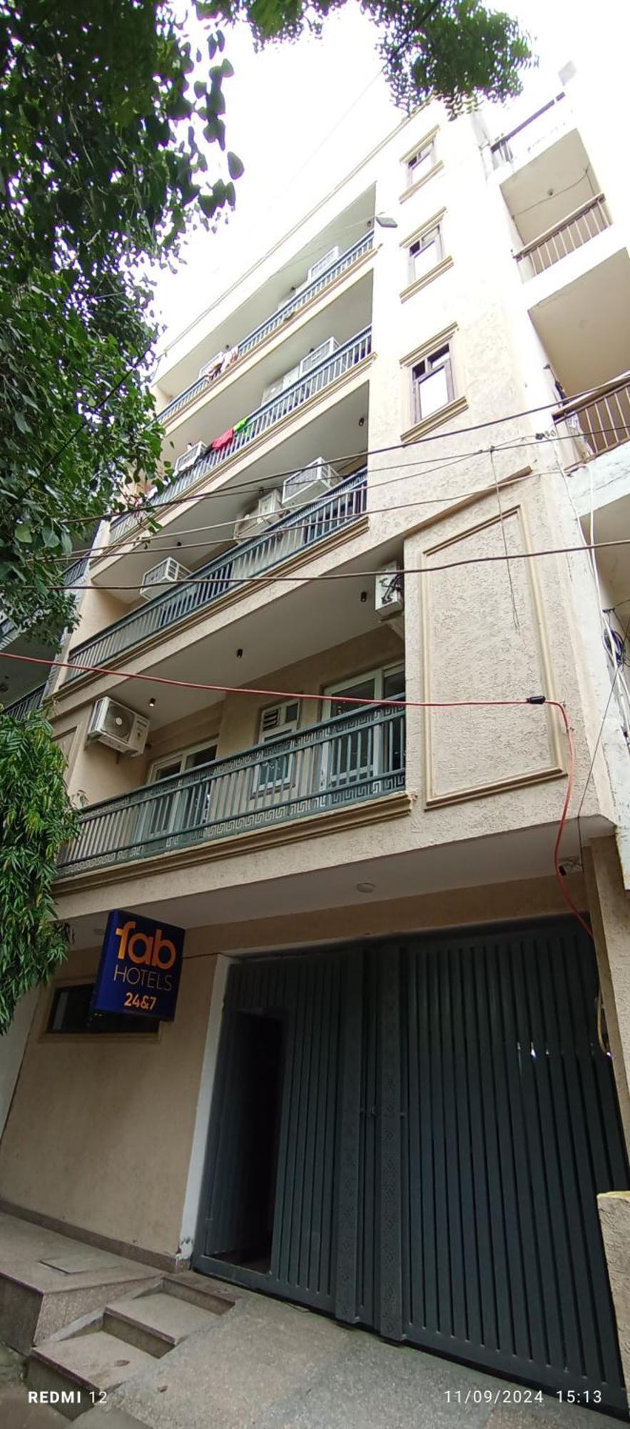 Hotel Aiims Νέο Δελχί Εξωτερικό φωτογραφία