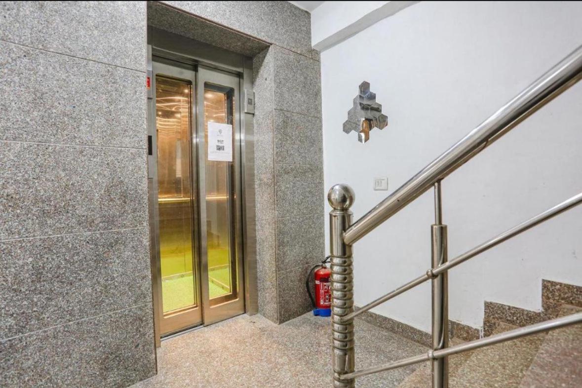 Hotel Aiims Νέο Δελχί Εξωτερικό φωτογραφία